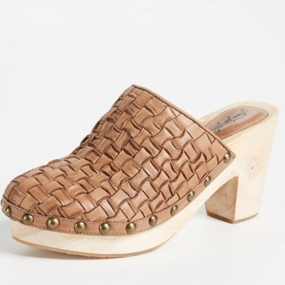 Free People Shoes - Free People Adelaide Woven Clogs Size 41 Brown